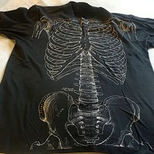 Skeleton tshirt